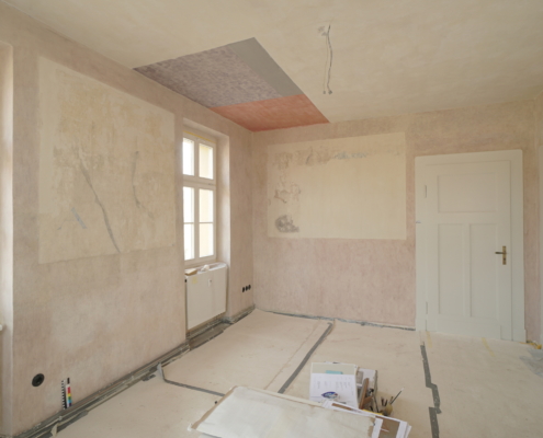 Raumsituation während der Restaurierungsarbeiten mit Probeachse 2022. Foto: Ludwig Volkmann