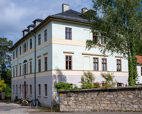 Die Altenburg an der Jenaer Straße in Weimar. Foto: Johannes Krey