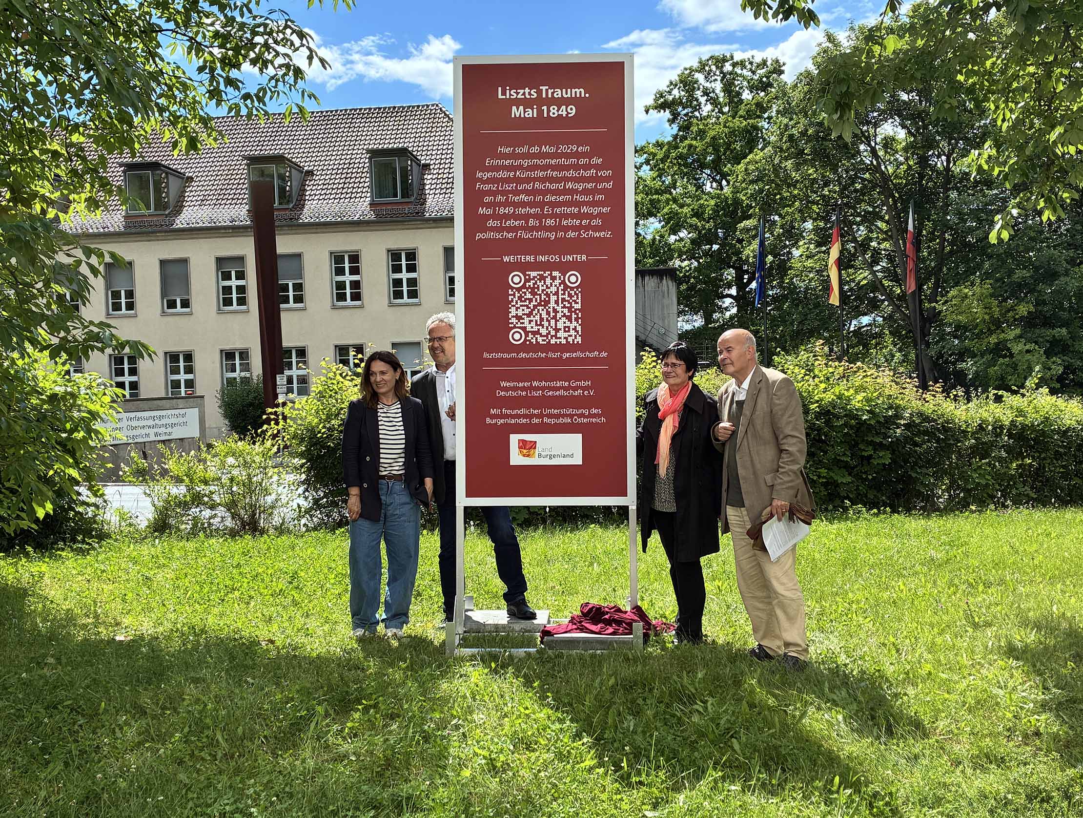 Enthüllten gemeinsam das Schild (v.l.n.r.): Margit Fröhlich, Udo Carstens, Christine Lieberknecht und Wolfram Huschke Enthüllten gemeinsam das Schild (v.l.n.r.): Margit Fröhlich, Udo Carstens, Christine Lieberknecht und Wolfram Huschke